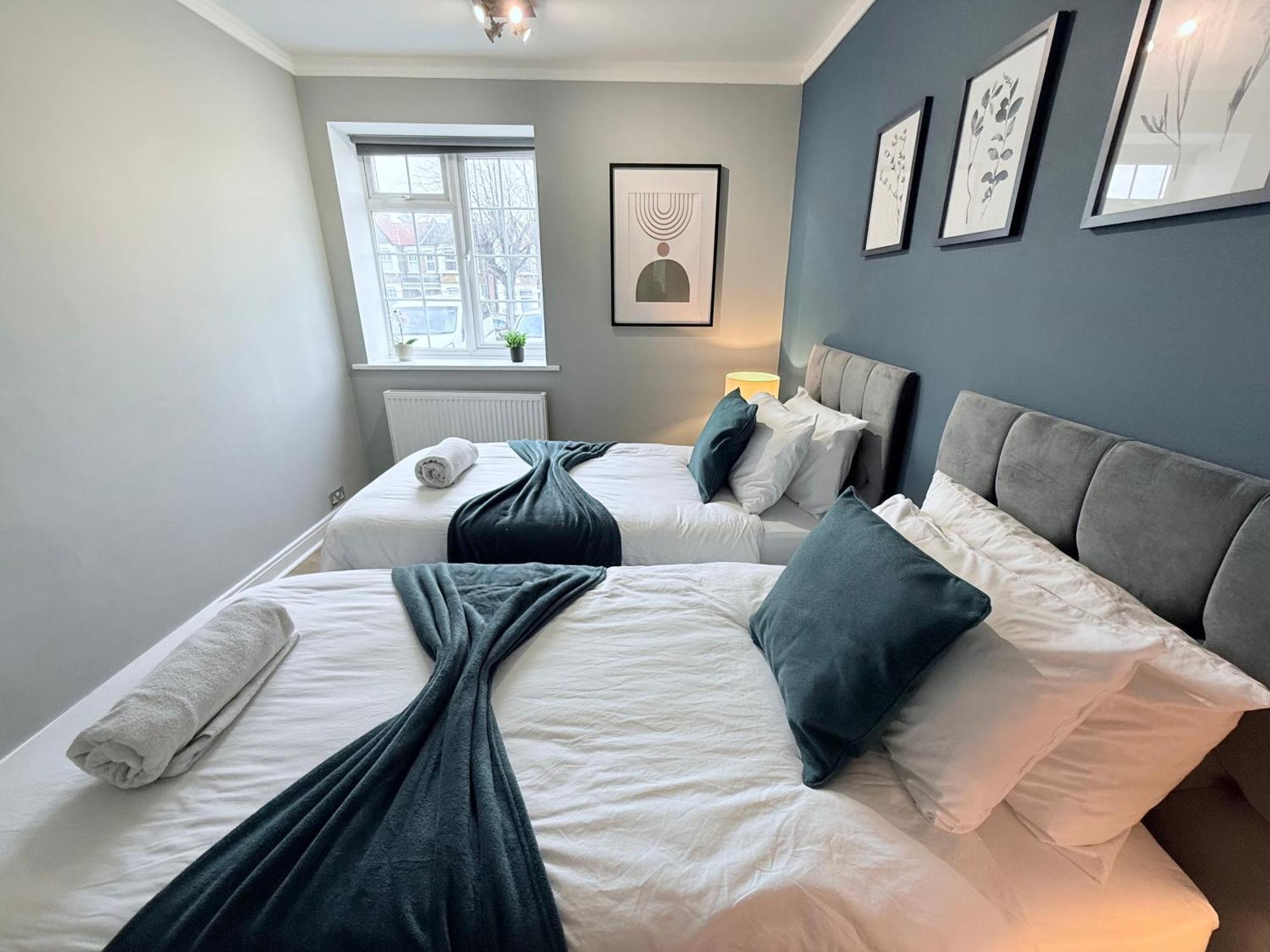 Staylondon - Sleeps 6 With Free Parking - Tourist, Concerts & Matches Екстериор снимка
